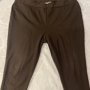 SALE!! Chico’s So Slimming brown pants
